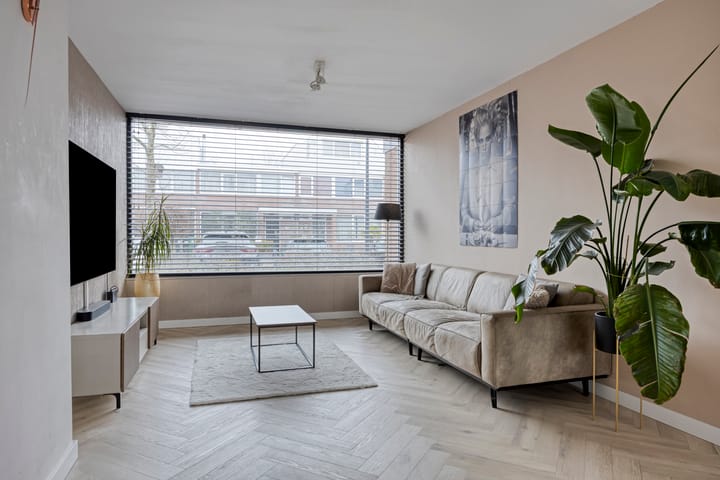 Foto 10 van Johan Enthovenstraat 32