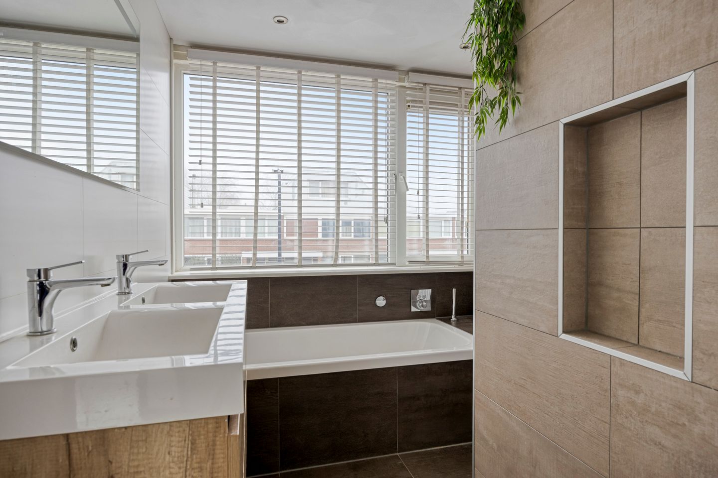 Foto 4 van Johan Enthovenstraat 32