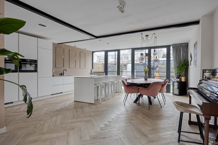 Foto 13 van Johan Enthovenstraat 32