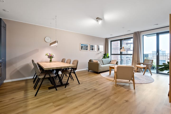 Photo 1 of Diepeveenstraat 99