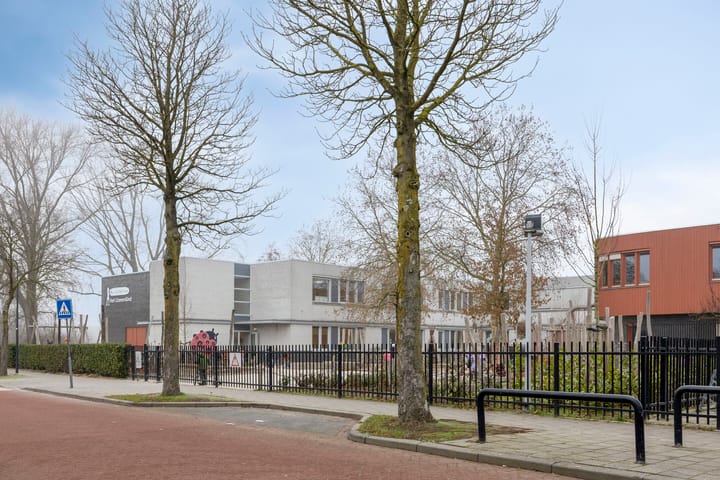 Foto 48 van Johan Enthovenstraat 32