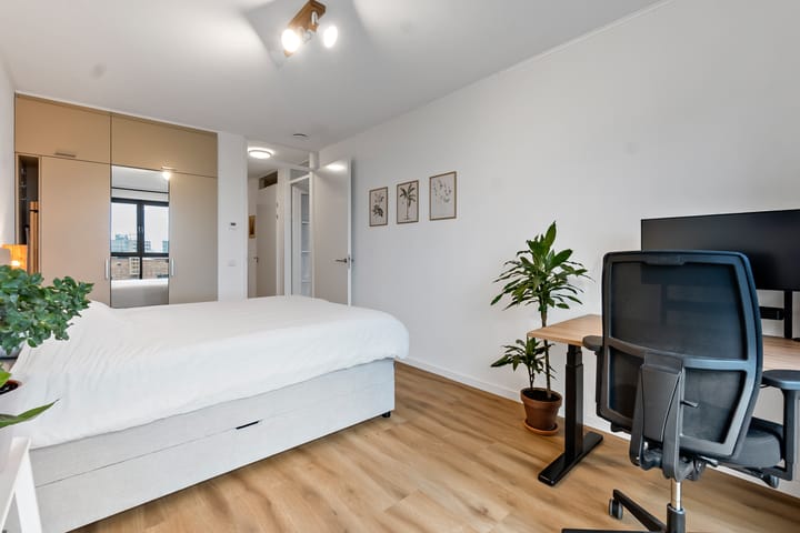 Photo 24 of Diepeveenstraat 99