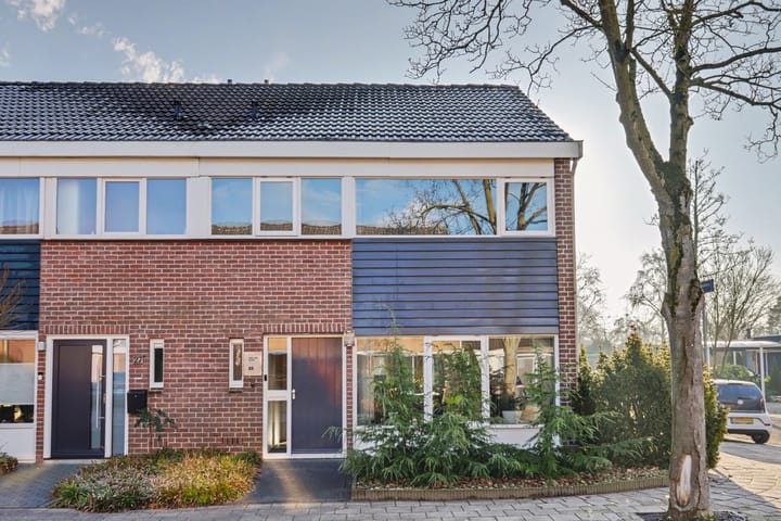 Foto 4 van Borg Ewsum 25