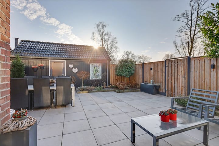 Foto 30 van Borg Ewsum 25