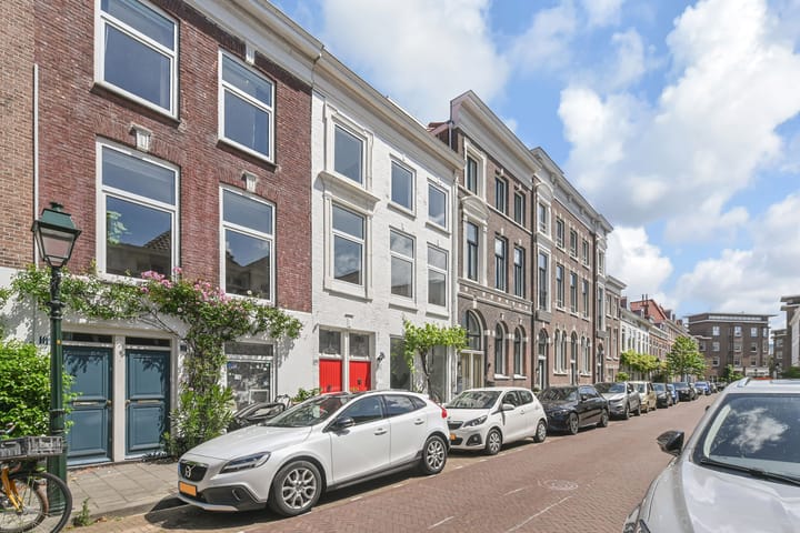 Photo 1 of Tollensstraat 107