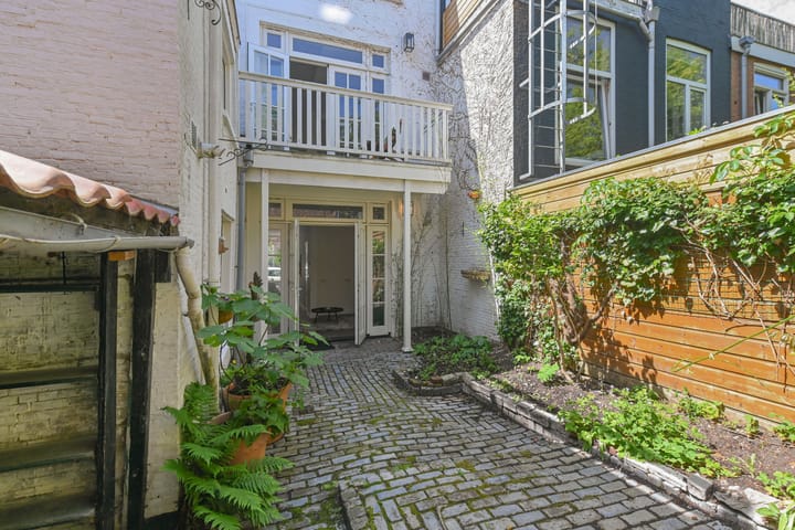 Photo 56 of Tollensstraat 107