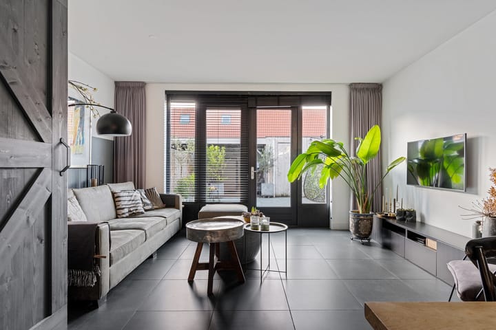 Foto 2 van Chris Lanooystraat 11