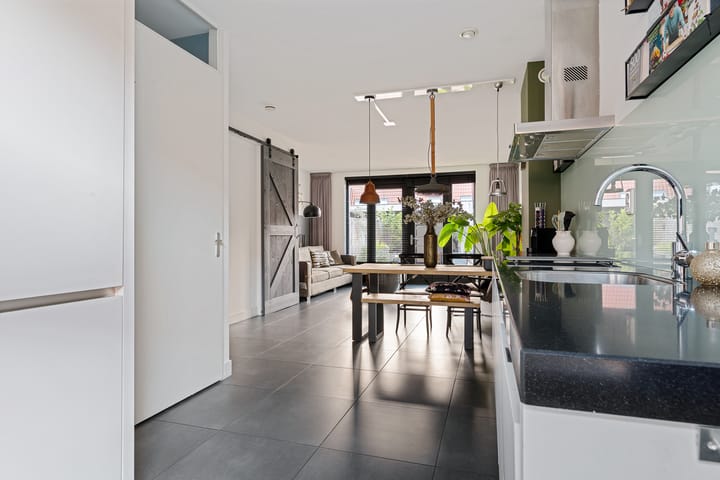 Foto 10 van Chris Lanooystraat 11