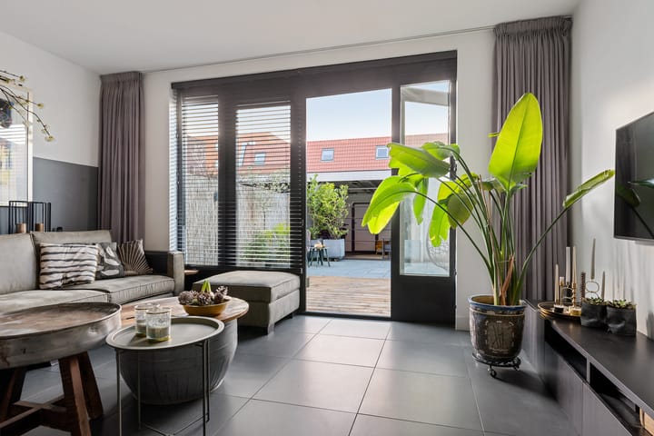 Foto 13 van Chris Lanooystraat 11