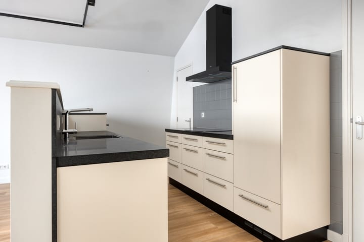 Photo 16 of Kloosterstraat 8-B