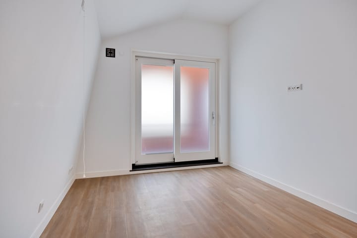 Photo 21 of Kloosterstraat 8-B