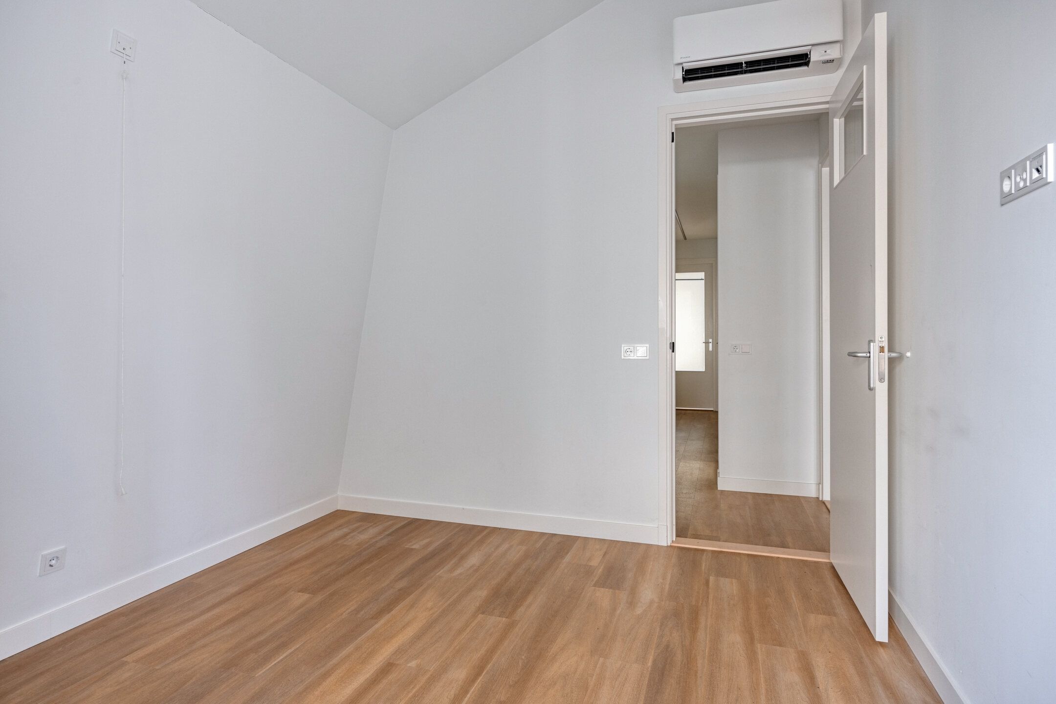 Photo 30 of Kloosterstraat 8-B