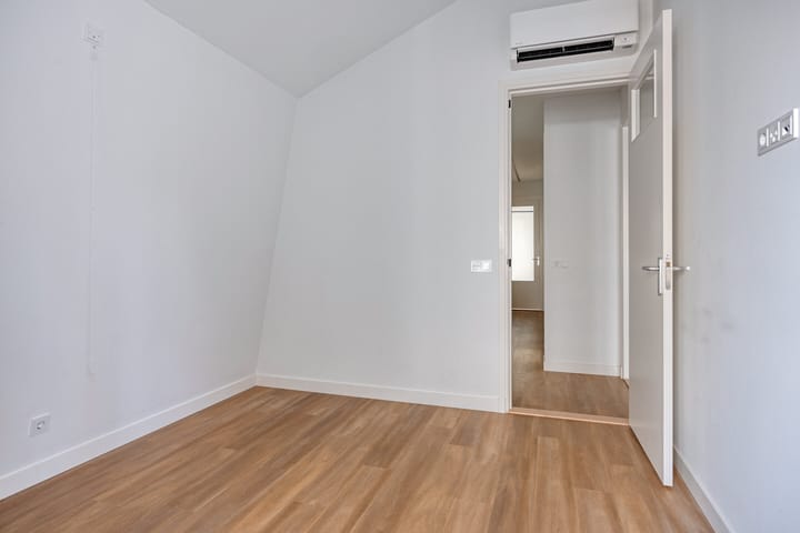 Photo 25 of Kloosterstraat 8-B