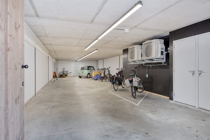 Photo 36 of Kloosterstraat 8-B