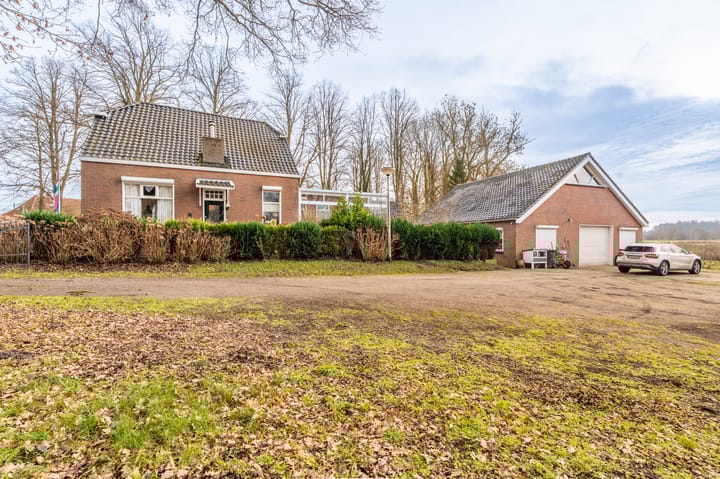 Foto 9 van Hoofdweg 1