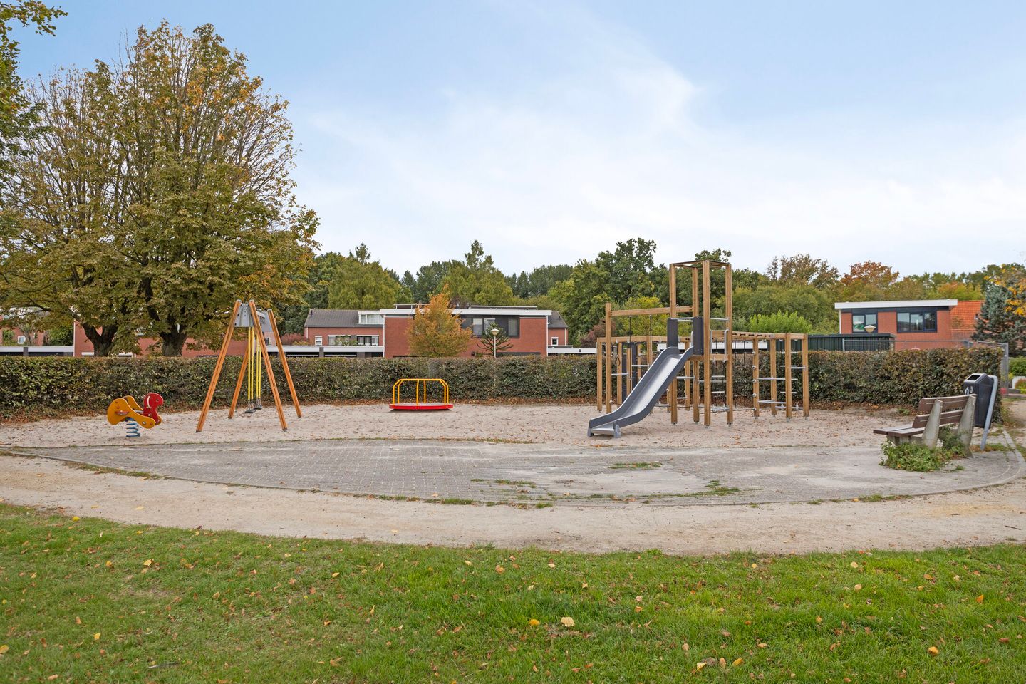 Foto 44 van Gelaarsde Kat 43