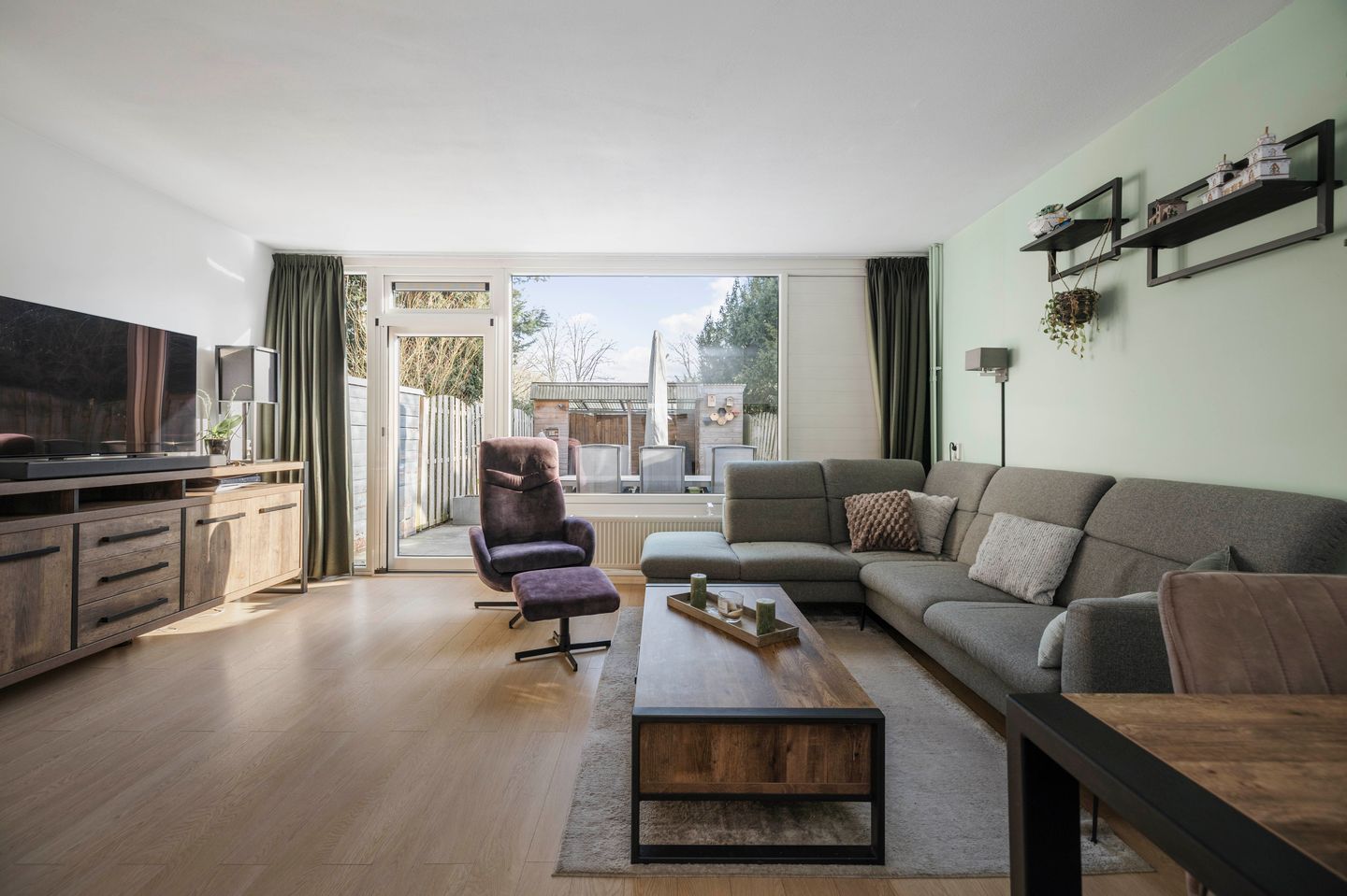 Photo 5 of Batenburg 205