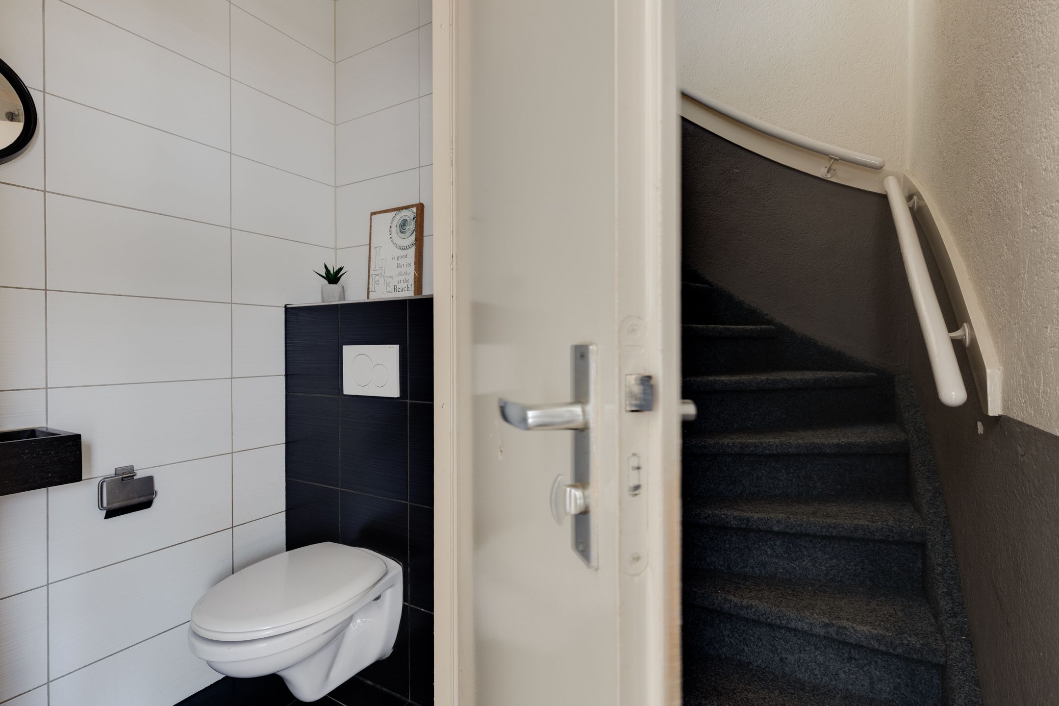 Photo 12 of Thorbeckestraat 8