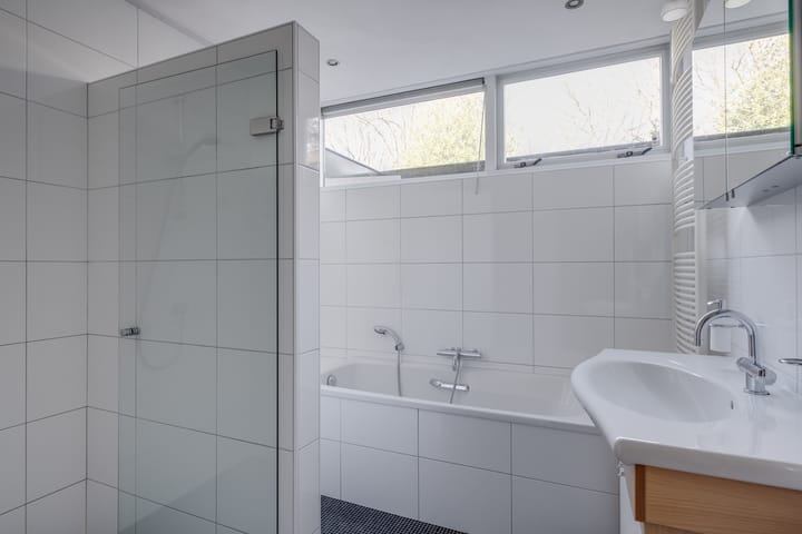 Foto 14 van Douglaslaan 17