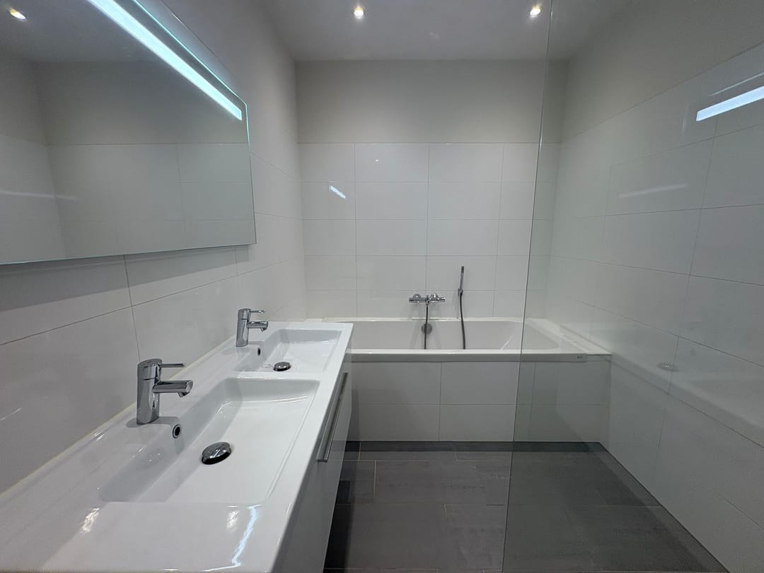 Photo 11 of Frans van Mierisstraat 48-4