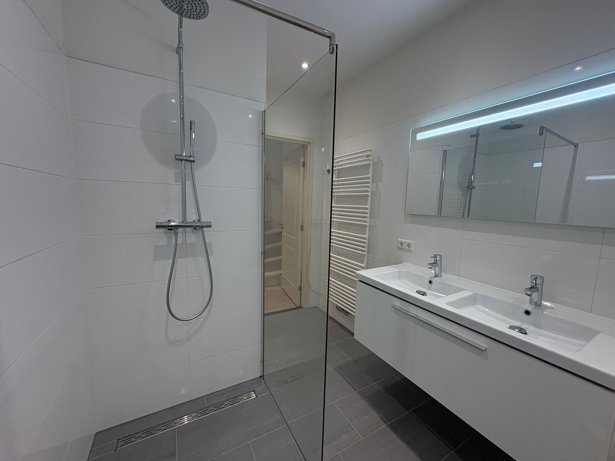 Photo 12 of Frans van Mierisstraat 48-4