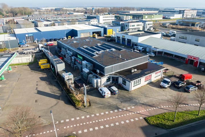 Nijverheidsweg 8, Hellevoetsluis