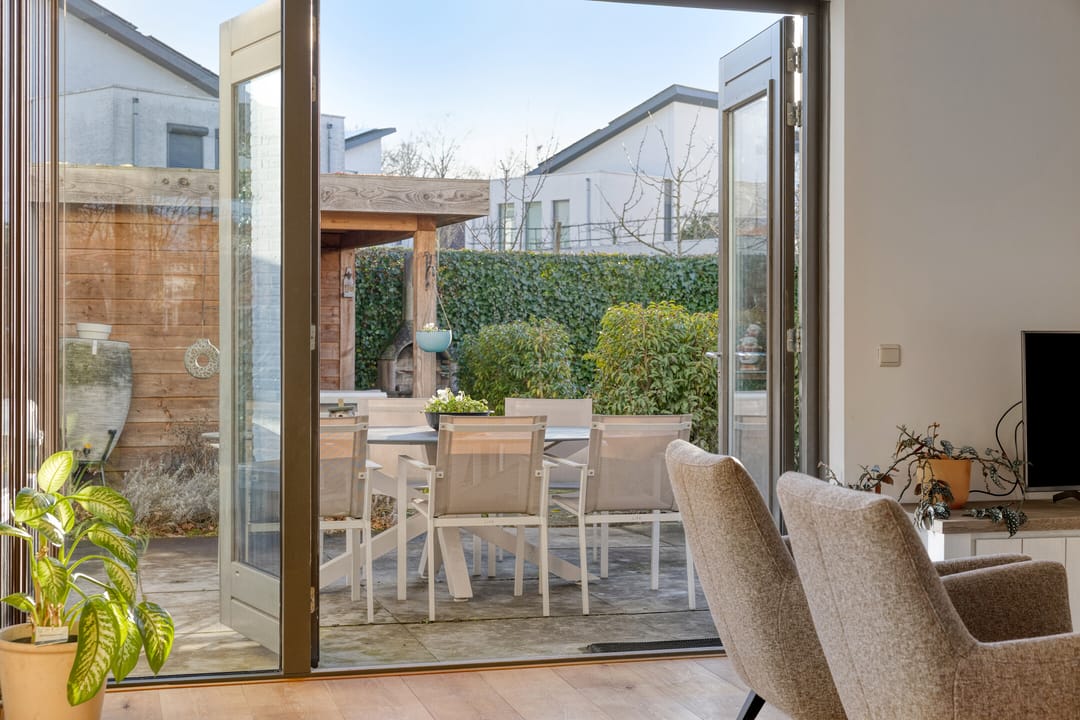 Photo 8 of Verschuurstraat 12