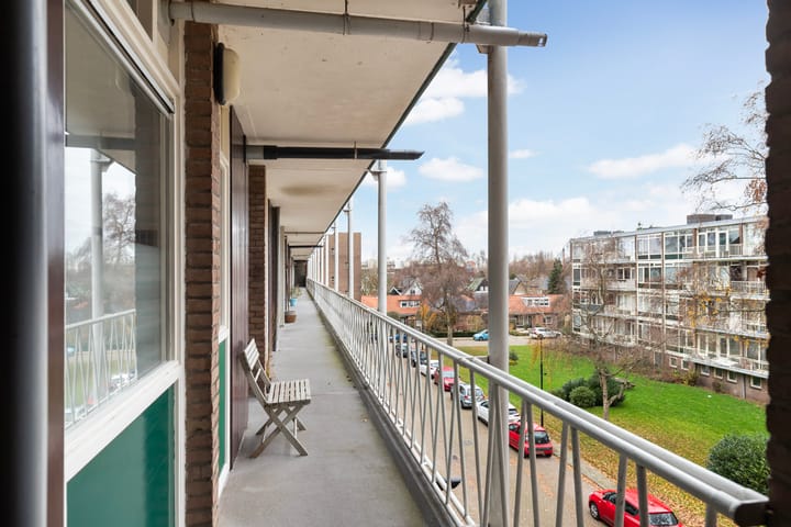 Photo 6 of Van Houtenstraat 48