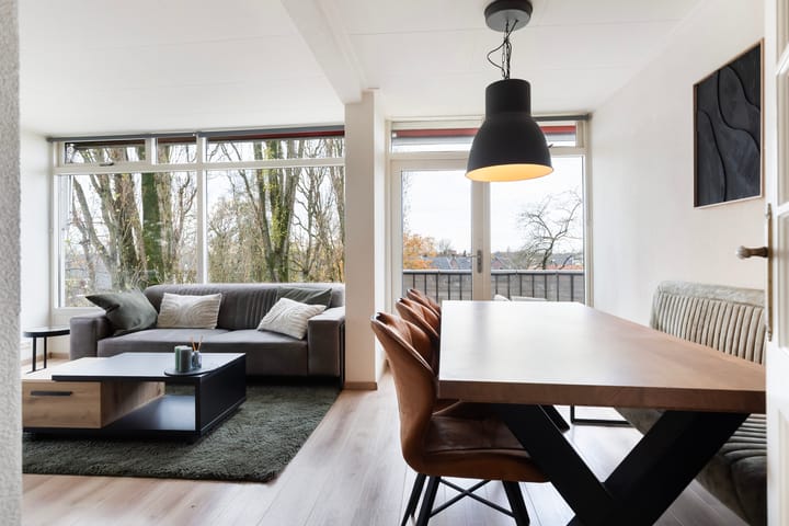 Photo 8 of Van Houtenstraat 48