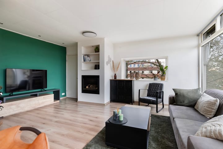 Photo 10 of Van Houtenstraat 48