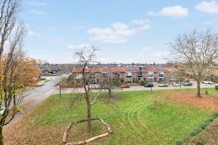 Photo 22 of Van Houtenstraat 48