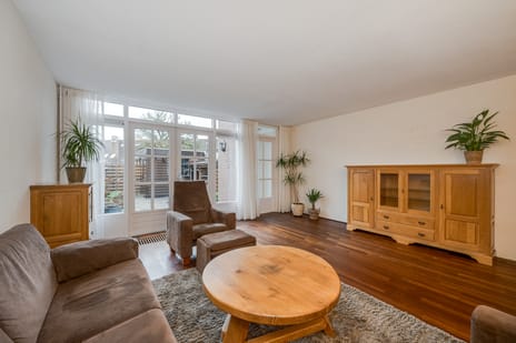 Carry Pothuiserf 25 secondary image