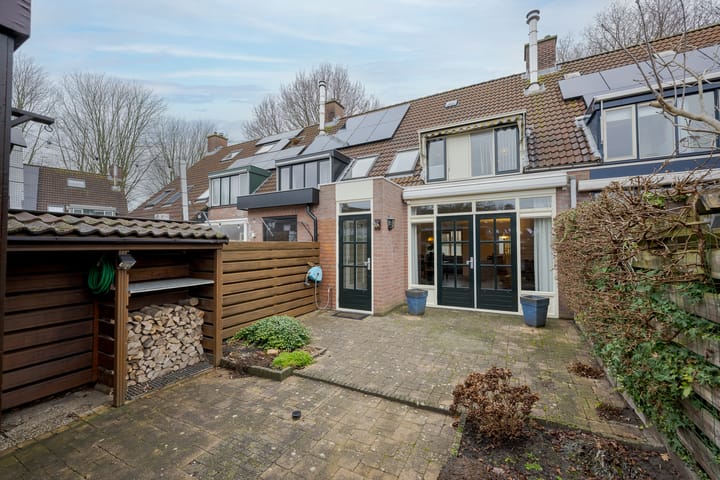 Photo 4 of Carry Pothuiserf 25