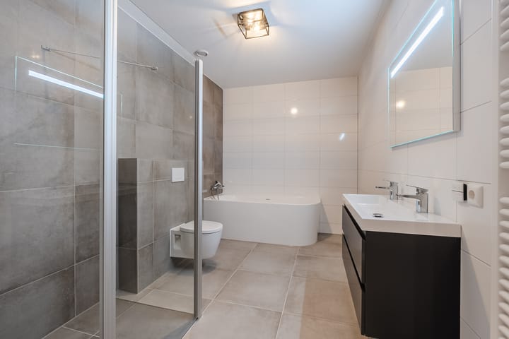 Photo 16 of Blinkert 104