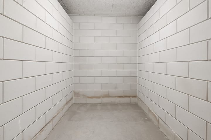 Photo 18 of Blinkert 104