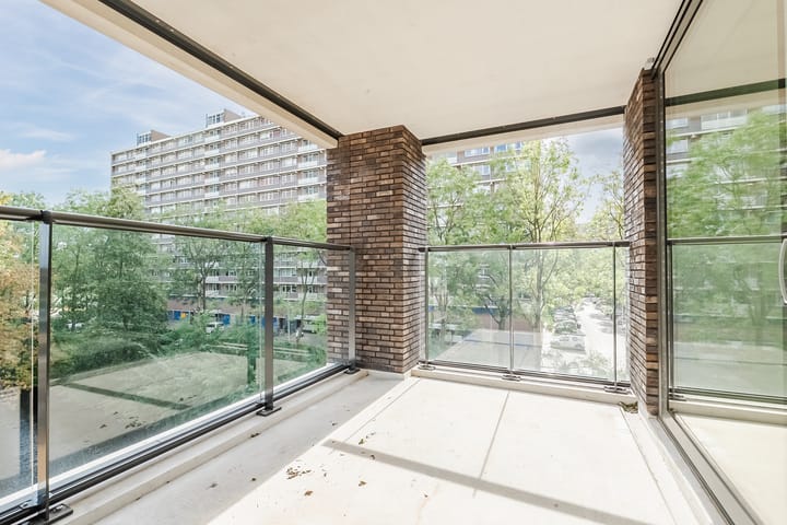 Photo 20 of Blinkert 104