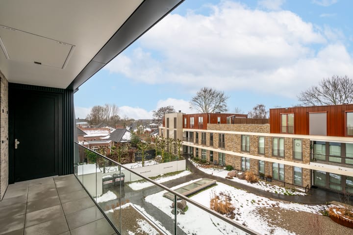 Photo 15 of 't Dorp 116-M