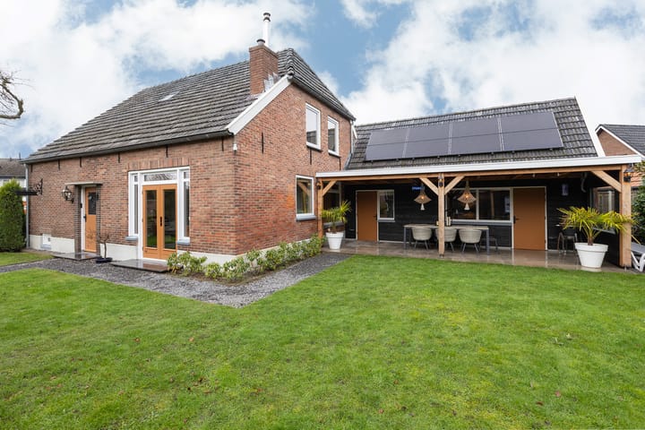 Foto 2 van Schoolstraat 8