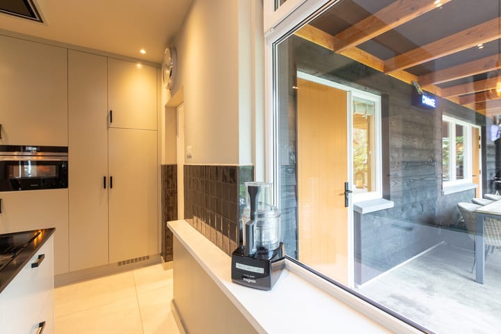 Photo 12 of Schoolstraat 8