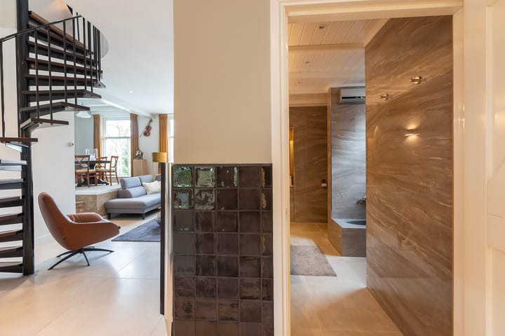 Photo 19 of Schoolstraat 8