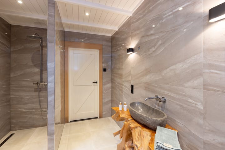 Photo 21 of Schoolstraat 8