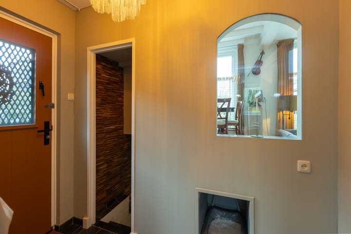 Photo 23 of Schoolstraat 8