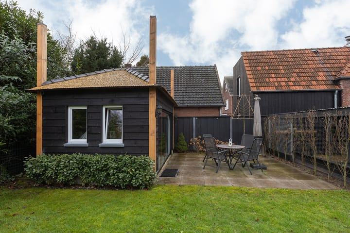 Photo 43 of Schoolstraat 8