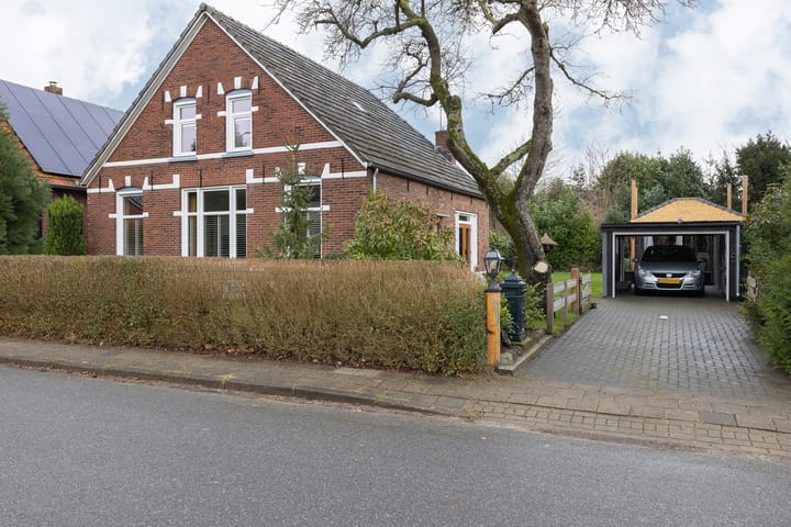 Photo 52 of Schoolstraat 8