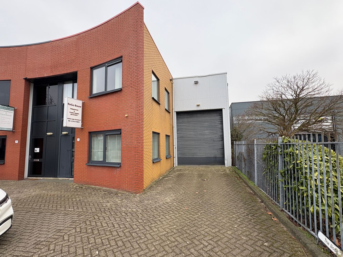 View photo 2 of Einsteinweg 1-C