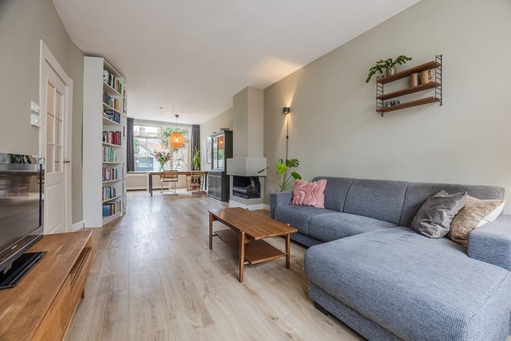 Foto 9 van De Vriesstraat 56