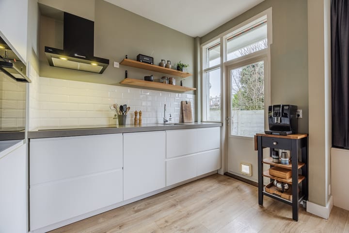 Foto 17 van De Vriesstraat 56