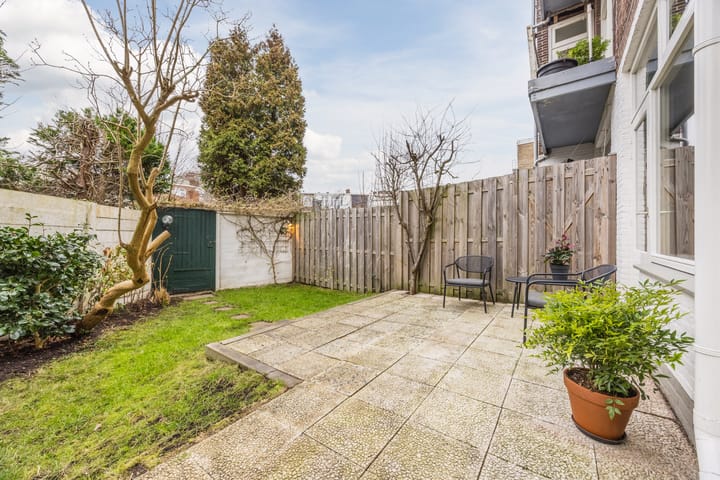 Foto 19 van De Vriesstraat 56