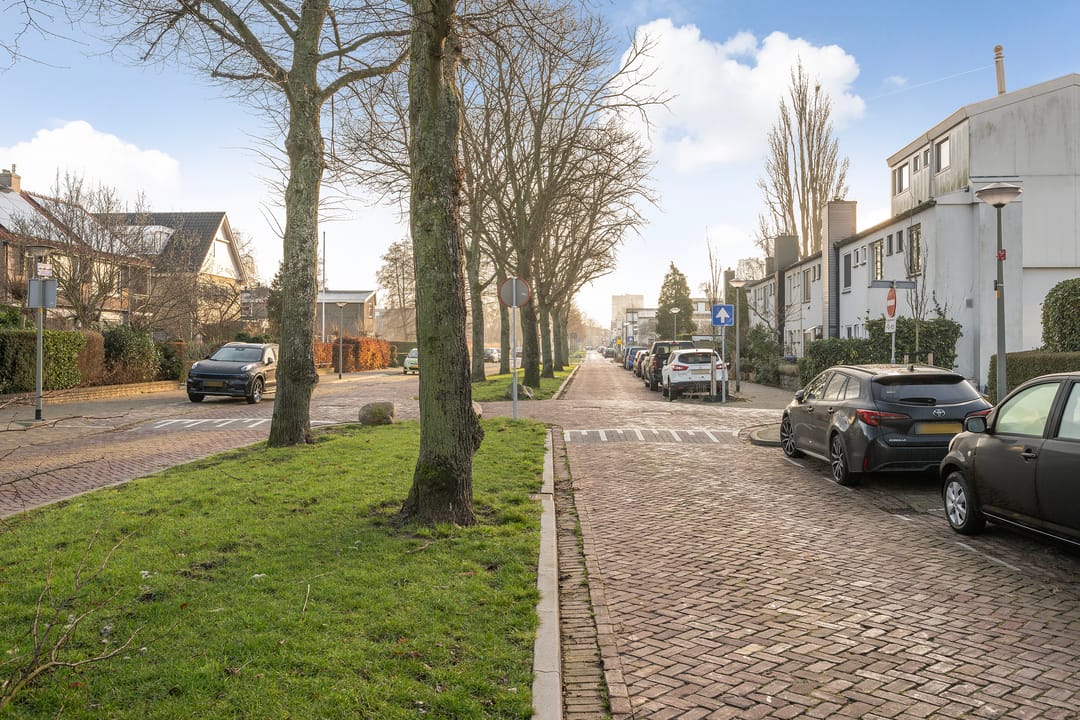 Photo 28 of Riouwlaan 53