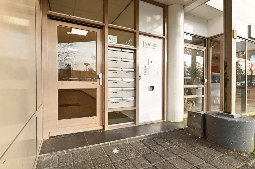 Photo 8 of Middenmolenplein 54